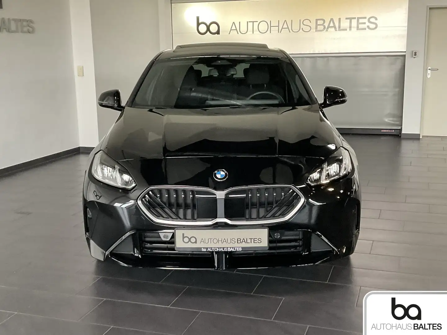 BMW 120 120i M Sport New Model 19"/Pano/Park/ACC/AAC/Shadow Noir - 2