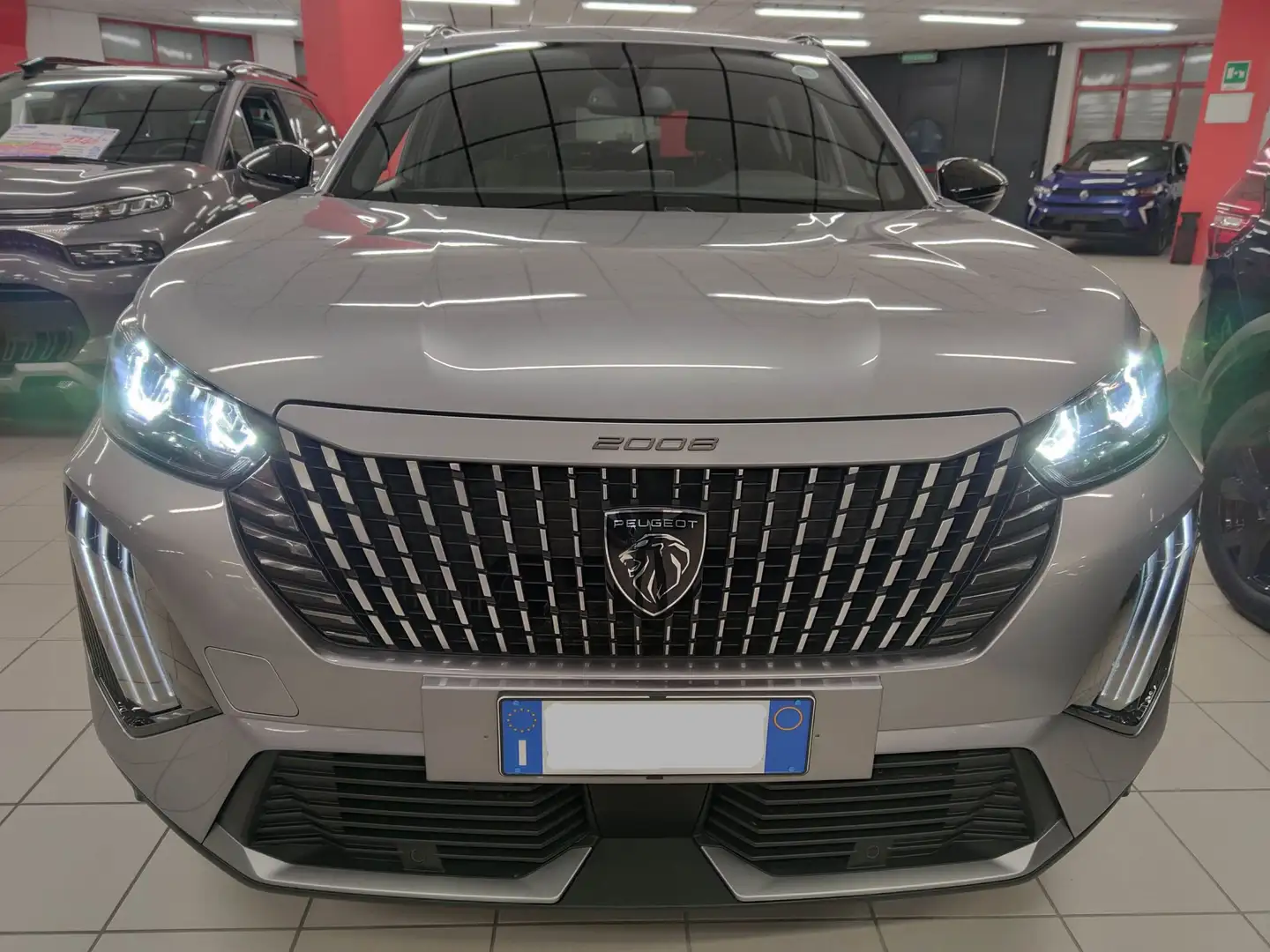 Peugeot 2008 1.2 130cv EAT8 Allure Automatica SUPER PROMO Gris - 2