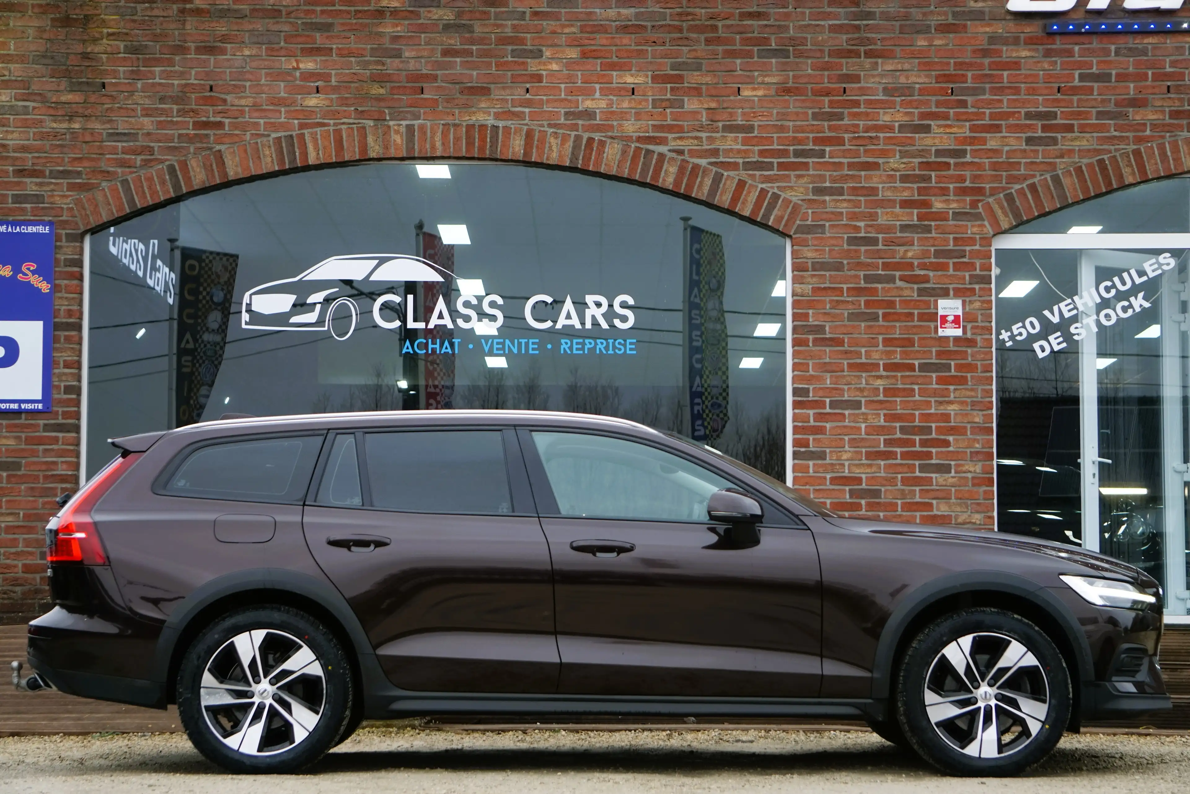 Volvo V60 Cross Country 2.0 D3 AWD Bte-AUTO COCKPIT NAVI-CAM CARPLAY 150CV — photo 6