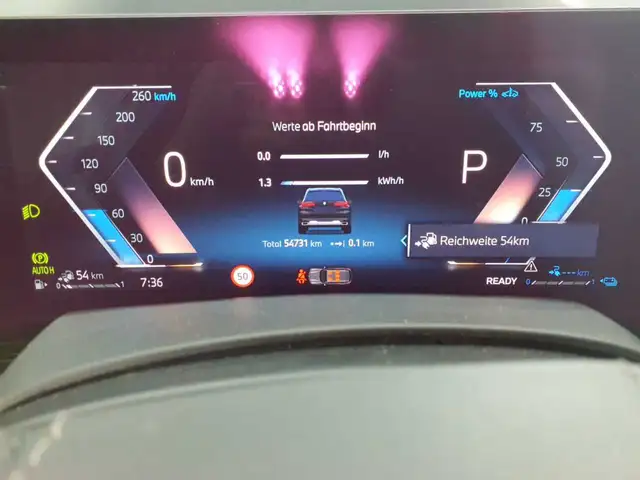 BMW X5 view 11