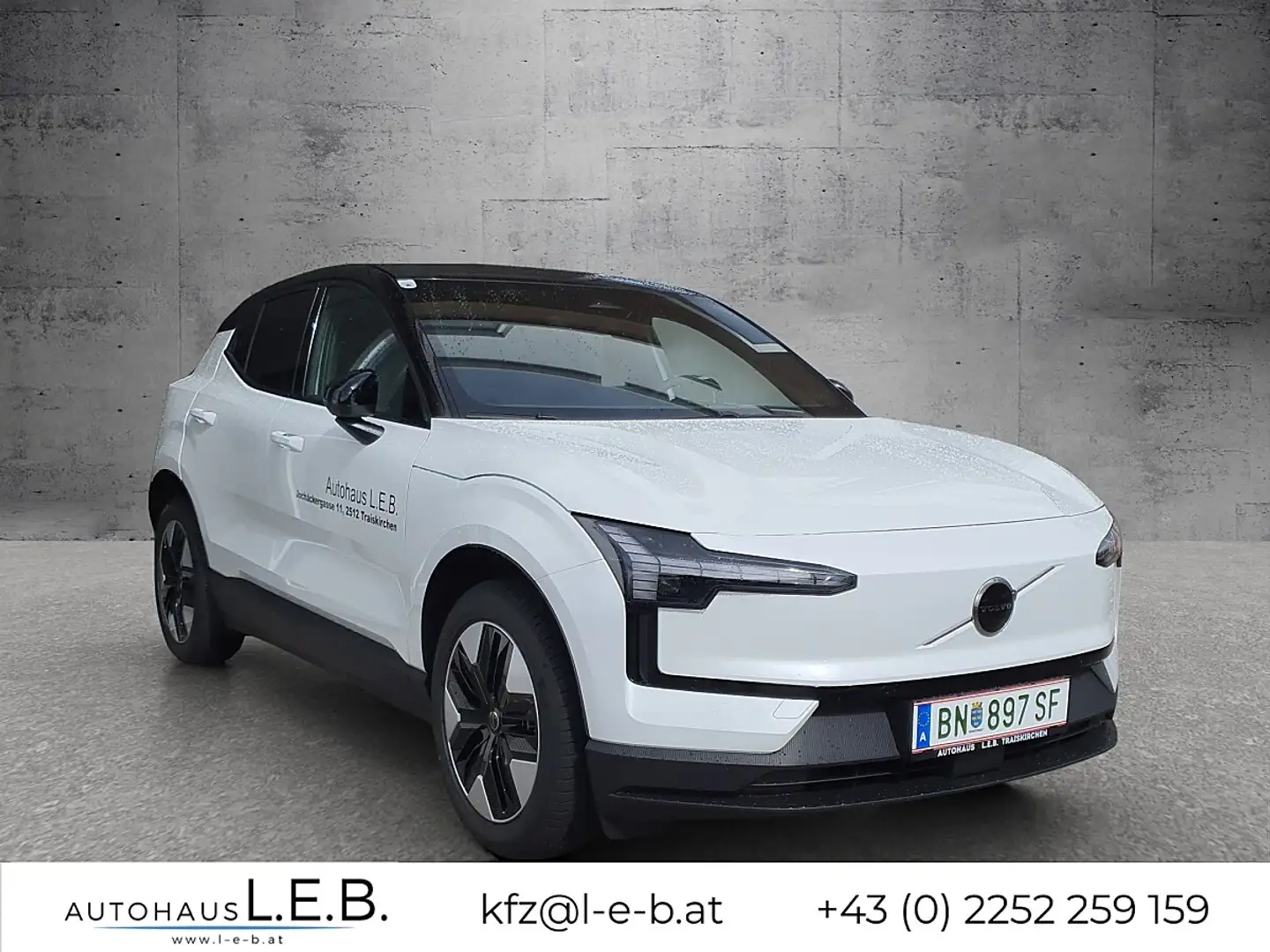 Volvo EX30 P5 Long Range Electric 69kWh Plus Weiß - 2
