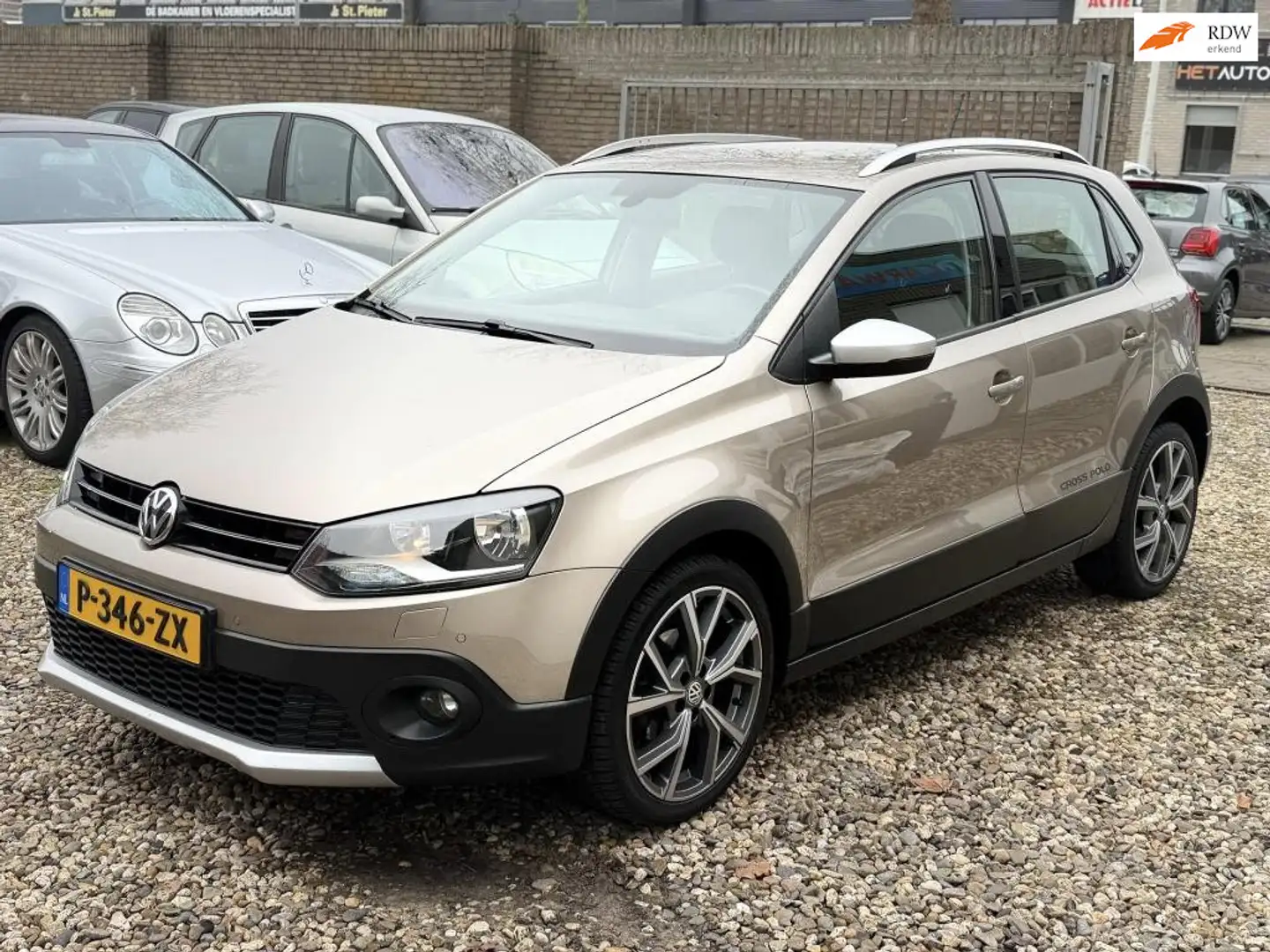 Volkswagen Polo 1.2 TSI Highline 2016 automaat Geel - 1