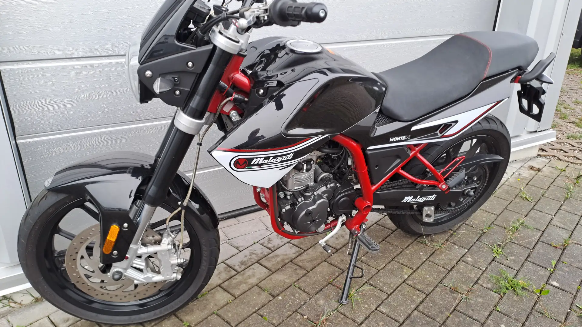 Malaguti Monte Pro 125 15 Ps Černá - 2
