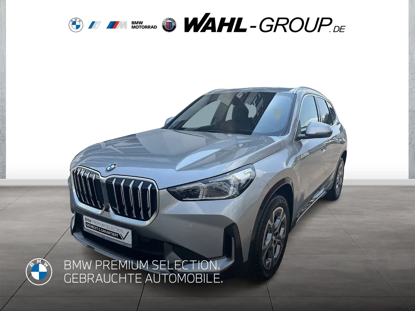 BMW X1 sDrive18d xLine AHK HeadUp Navi Sport SHZ PDC Šedá - 1