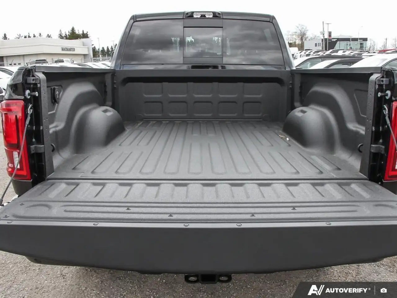 RAM 2500 снимка RAM 2500