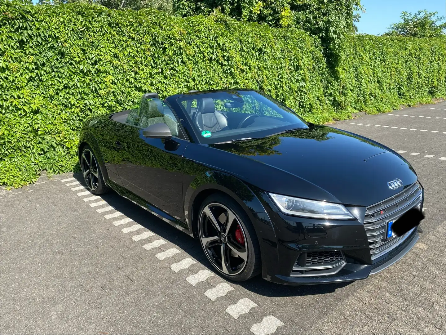 Audi TTS TTS Roadster Чорний - 1