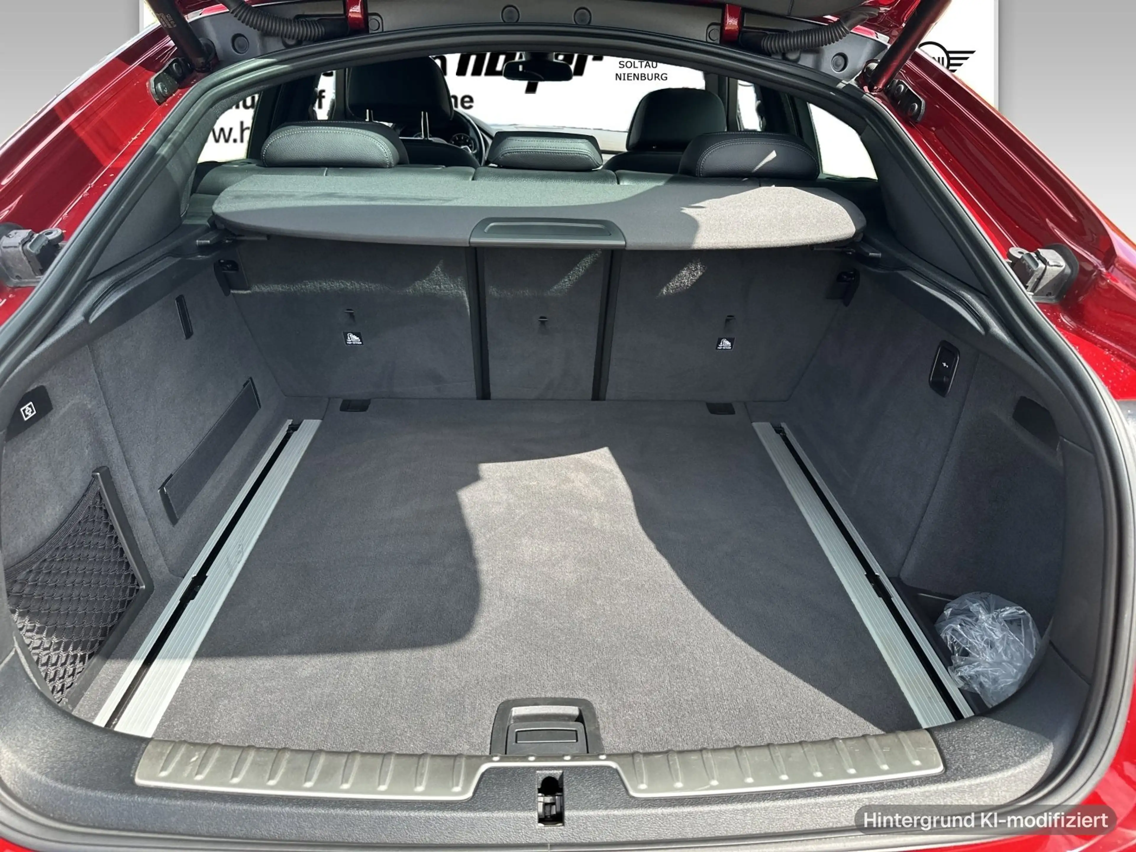BMW X6 xDrive50i — photo 11
