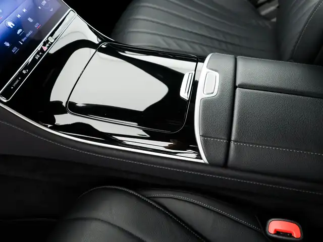 Mercedes-Benz S-Class view 15