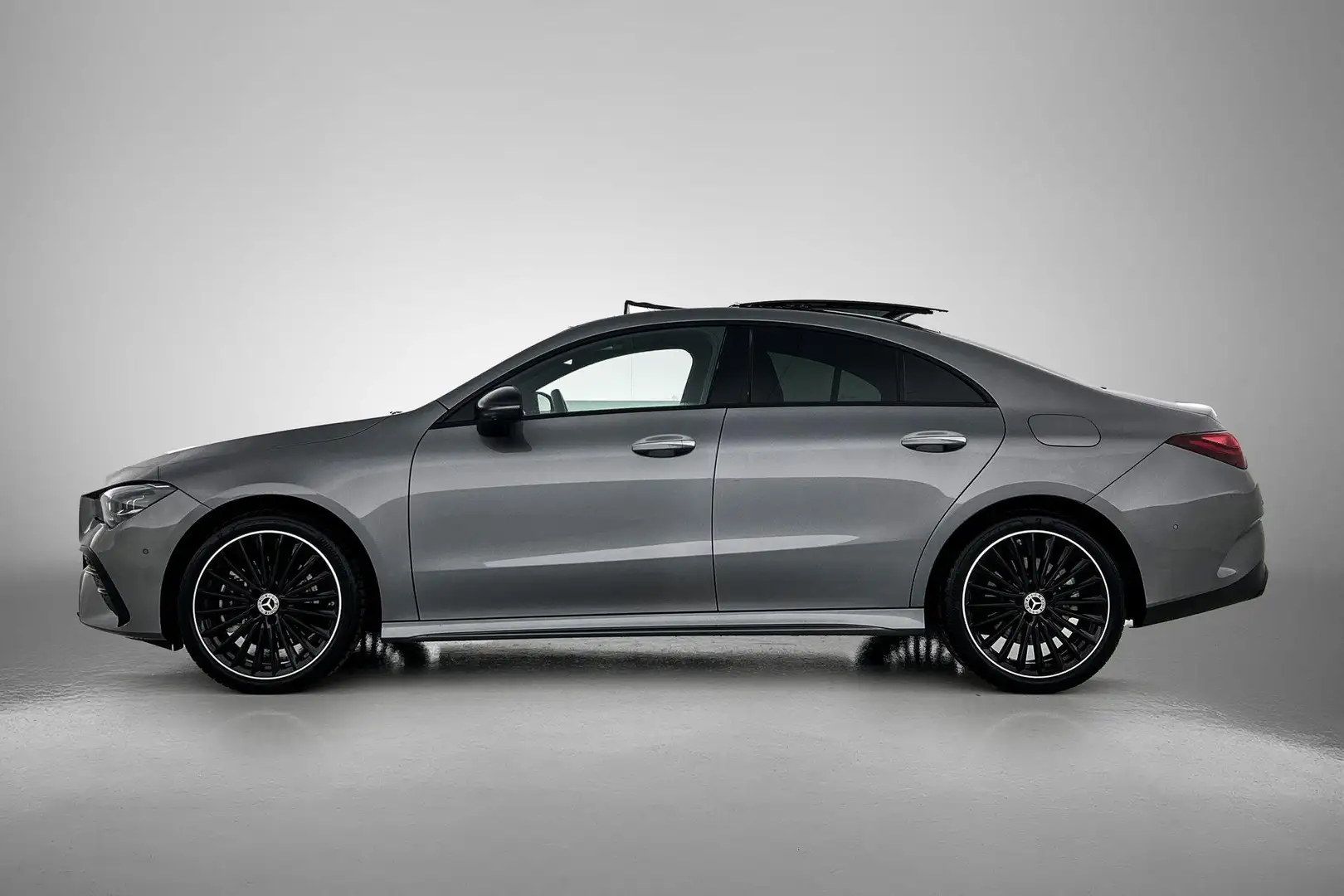 Mercedes-Benz CLA 250 CLA 250e Coupé Automaat AMG Line | Premium Plus Pa Gris - 2