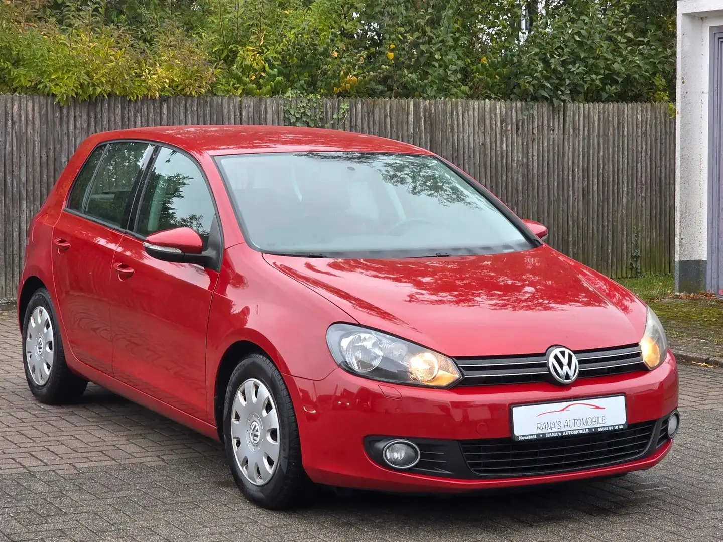 Volkswagen Golf VI Comfortline Rot - 2