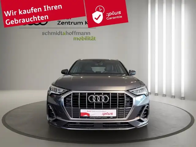 Audi Q3 main image