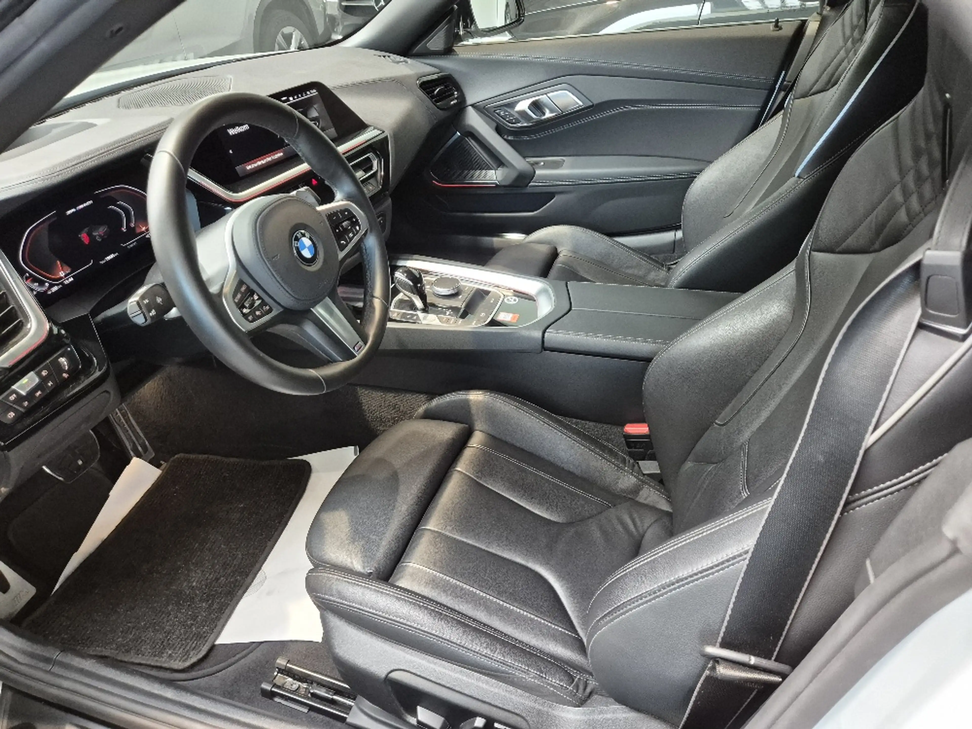 BMW Z4 Z4 M40I — photo 9