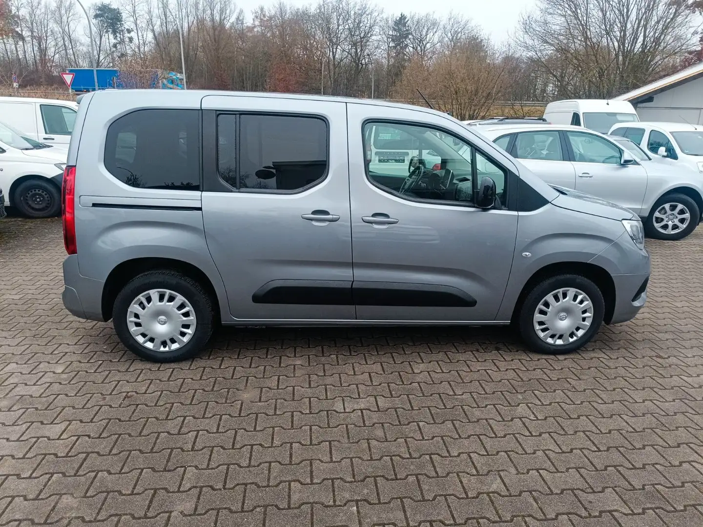 Opel Combo Life E Elegance 1,2 Automatik Grau - 2