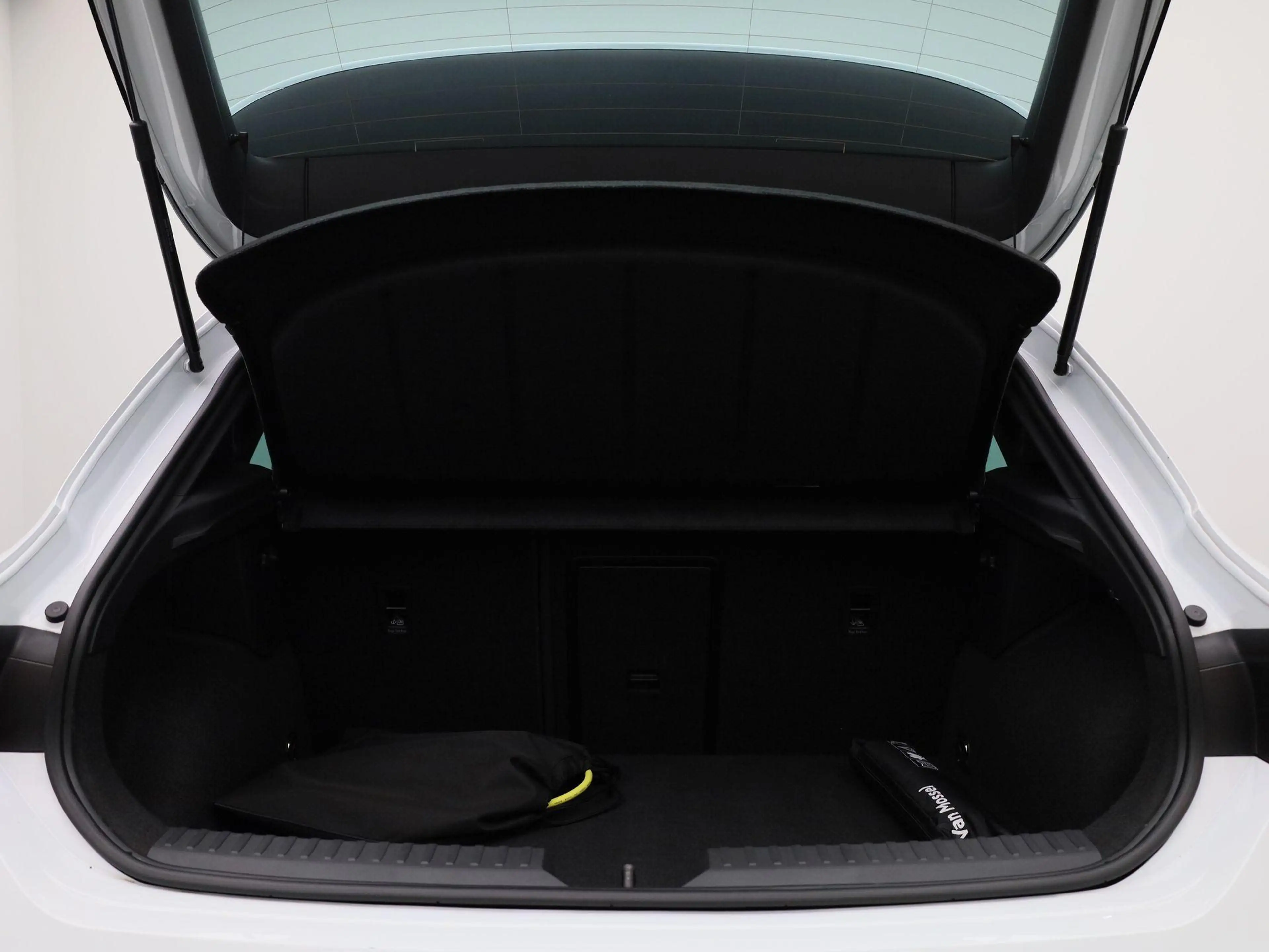 SEAT Leon e-Hybrid 1.5 TSI FR PHEV First Edition 204 PK | Automaat | — photo 14