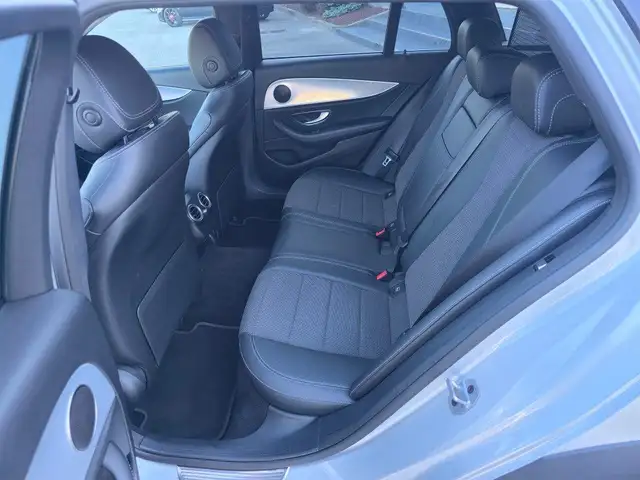 Mercedes-Benz E-Class view 8