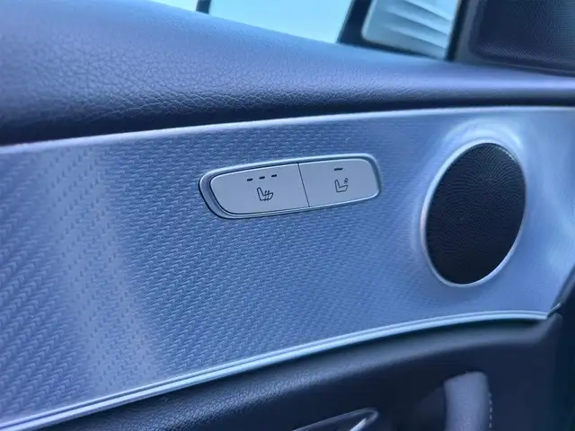 Mercedes-Benz E-Class view 9