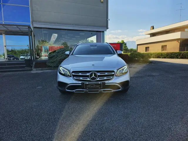 Mercedes-Benz E-Class view 2