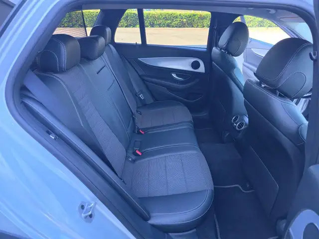 Mercedes-Benz E-Class view 13