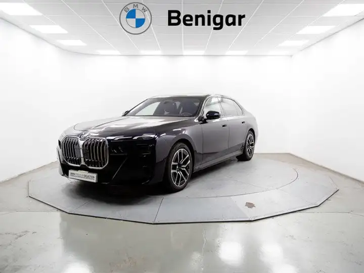 BMW Serie 7 740d xDrive (G70) 2025