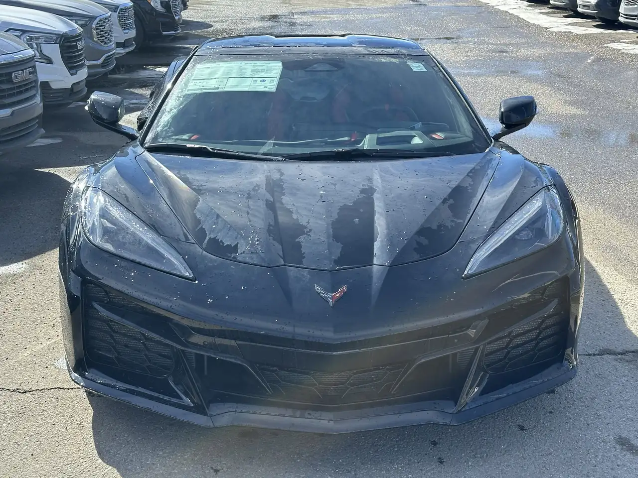 Chevrolet Corvette снимка Chevrolet Corvette