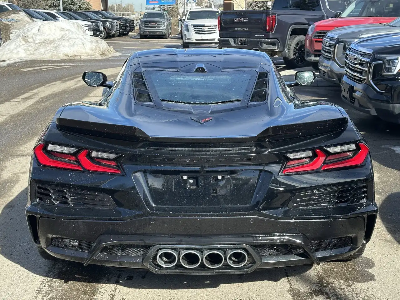 Chevrolet Corvette снимка Chevrolet Corvette