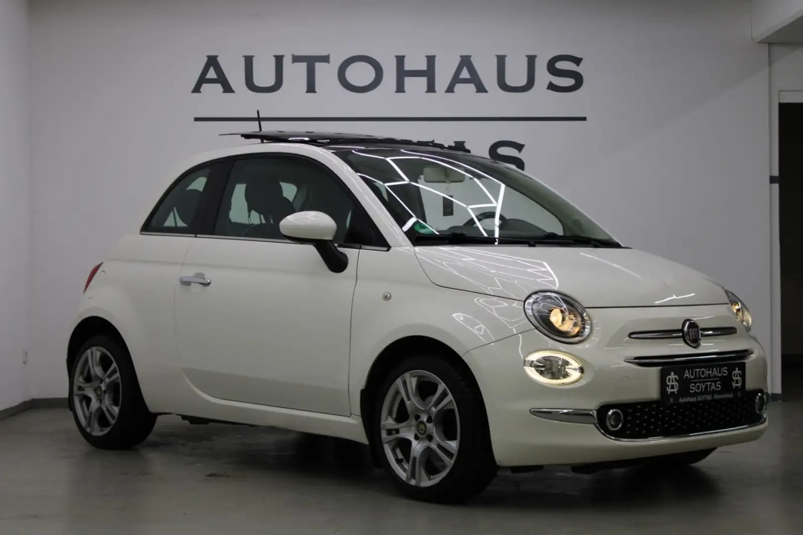 Fiat 500 *Panorama*Einparkhilfe*Klima*UConnect Blanc - 2