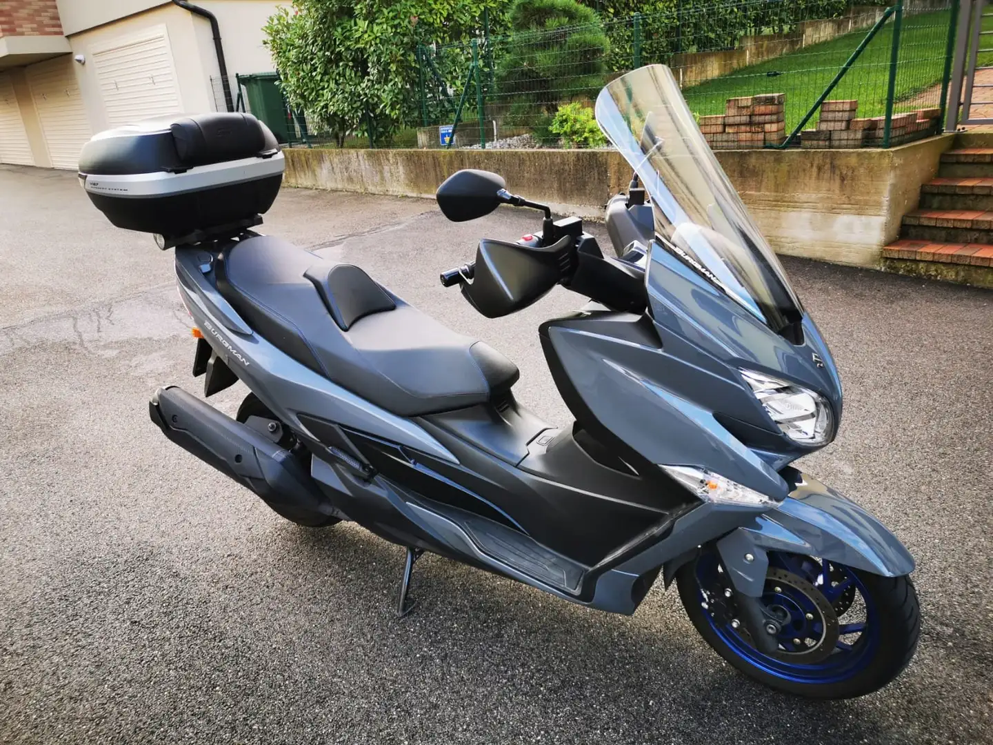 Suzuki Burgman 400 ABS, controllo di trazione Szürke - 2