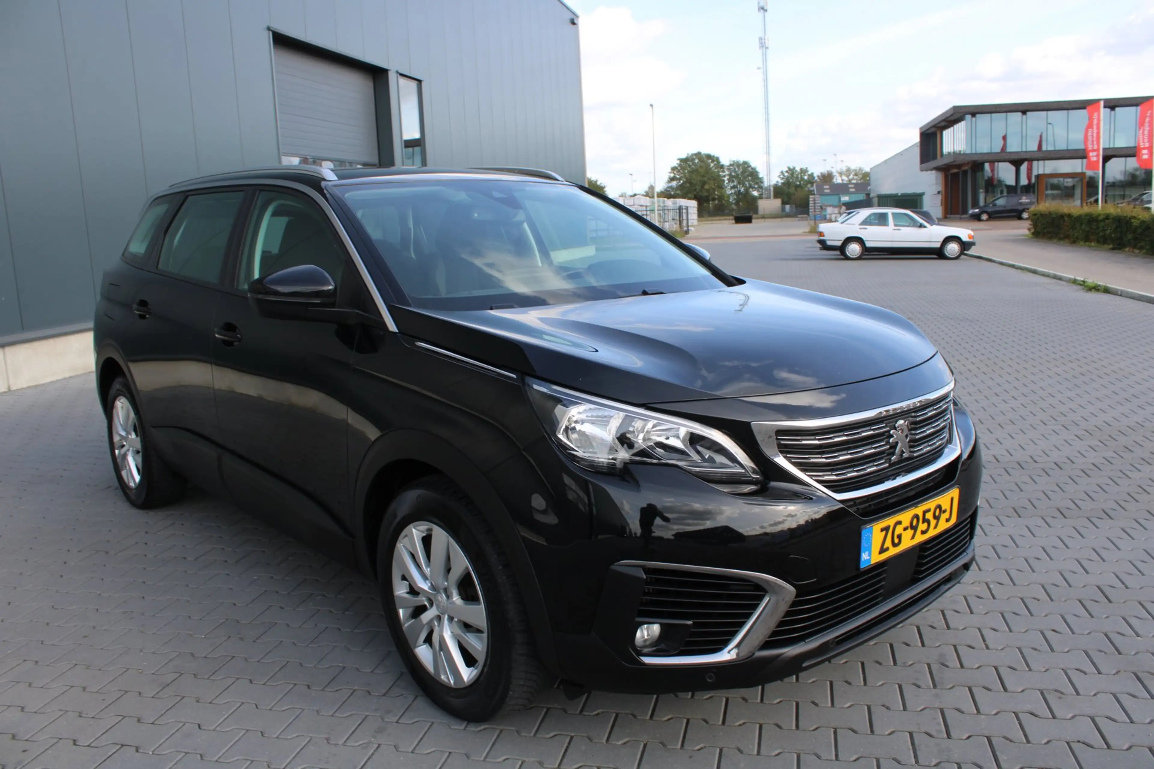 Peugeot 5008 1.2 PureTech Access 7 PERSOONS TREKHAAK NIEUWE DIS — photo 7