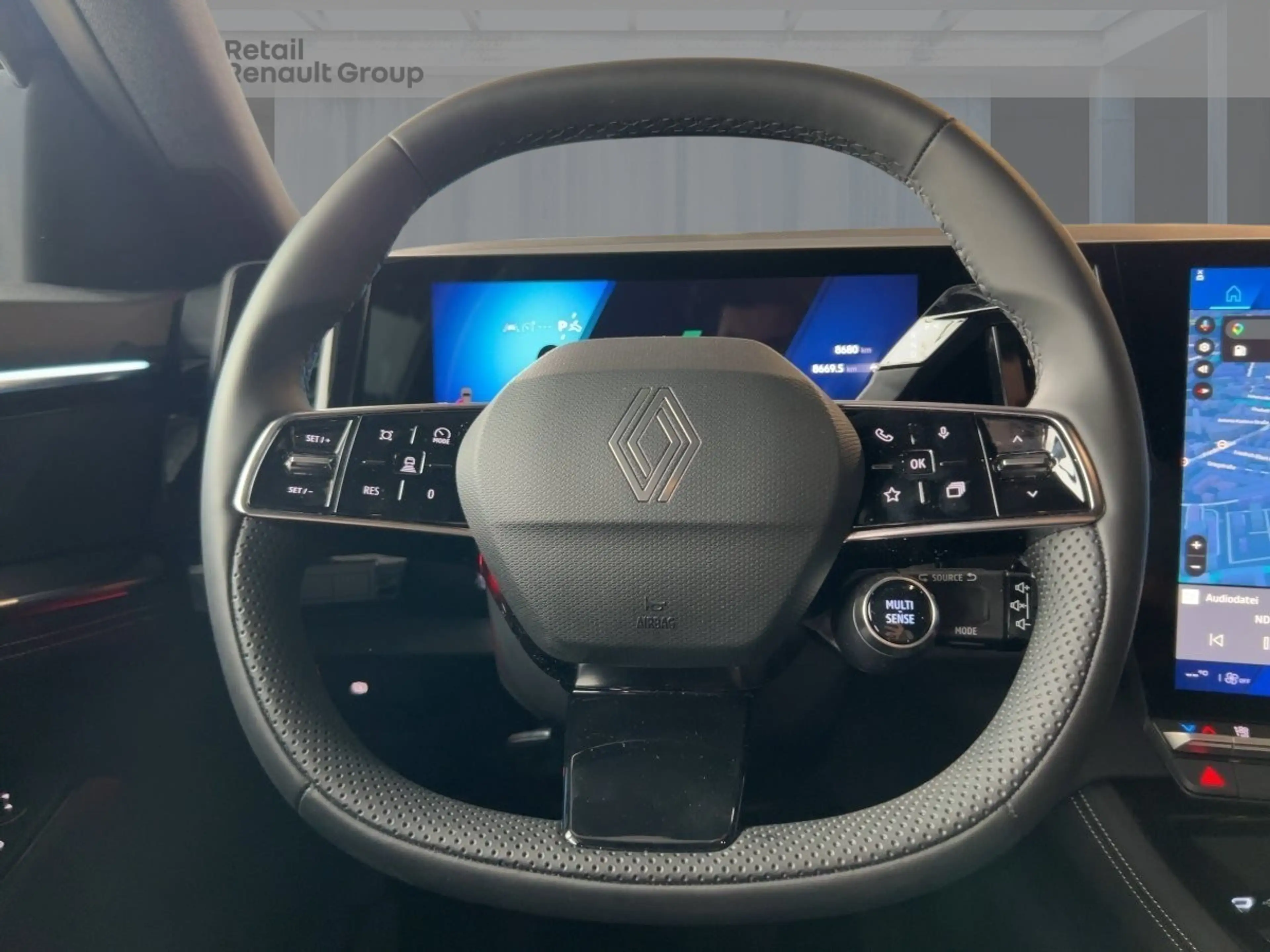Renault Austral Techno Mild Hybrid 160 Automatik SHZ PDC — photo 11