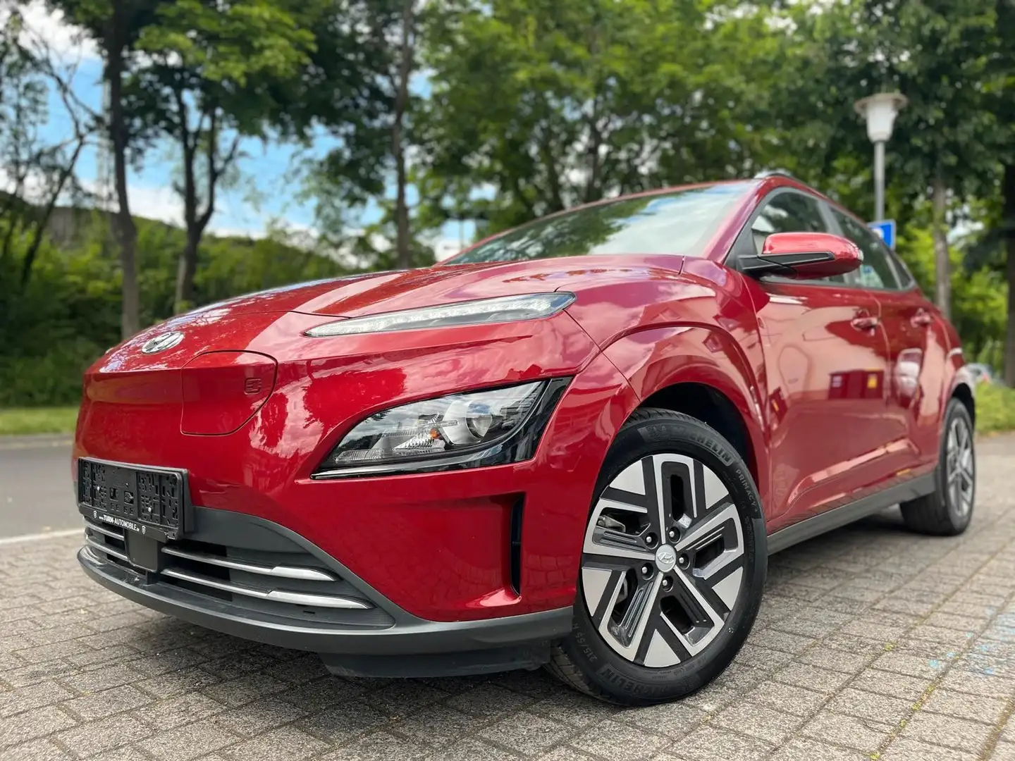 Hyundai KONA Select Elektro 64kWh|SOH100%|Garantie04/29 Rood - 1