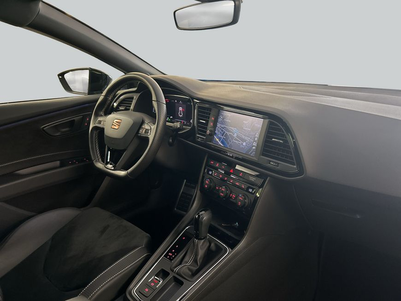 SEAT Leon ST 2.0 TSI 4Drive DSG Cupra — photo 2