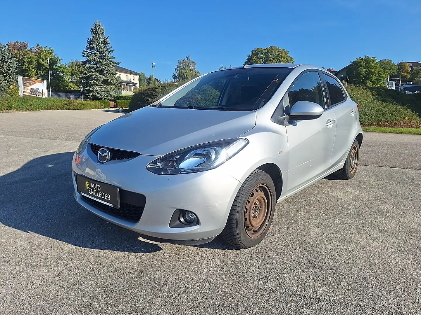 Mazda 2 Mazda2 1,3i TE - Nur Export, Wiederverkäufer od... Silber - 2