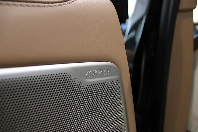 Land Rover Range Rover 3.0 P510e PHEV AWD SV **Special Vehicle** Ansicht 15