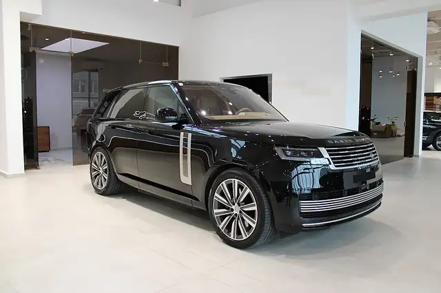 Land Rover Range Rover 3.0 P510e PHEV AWD SV **Special Vehicle**