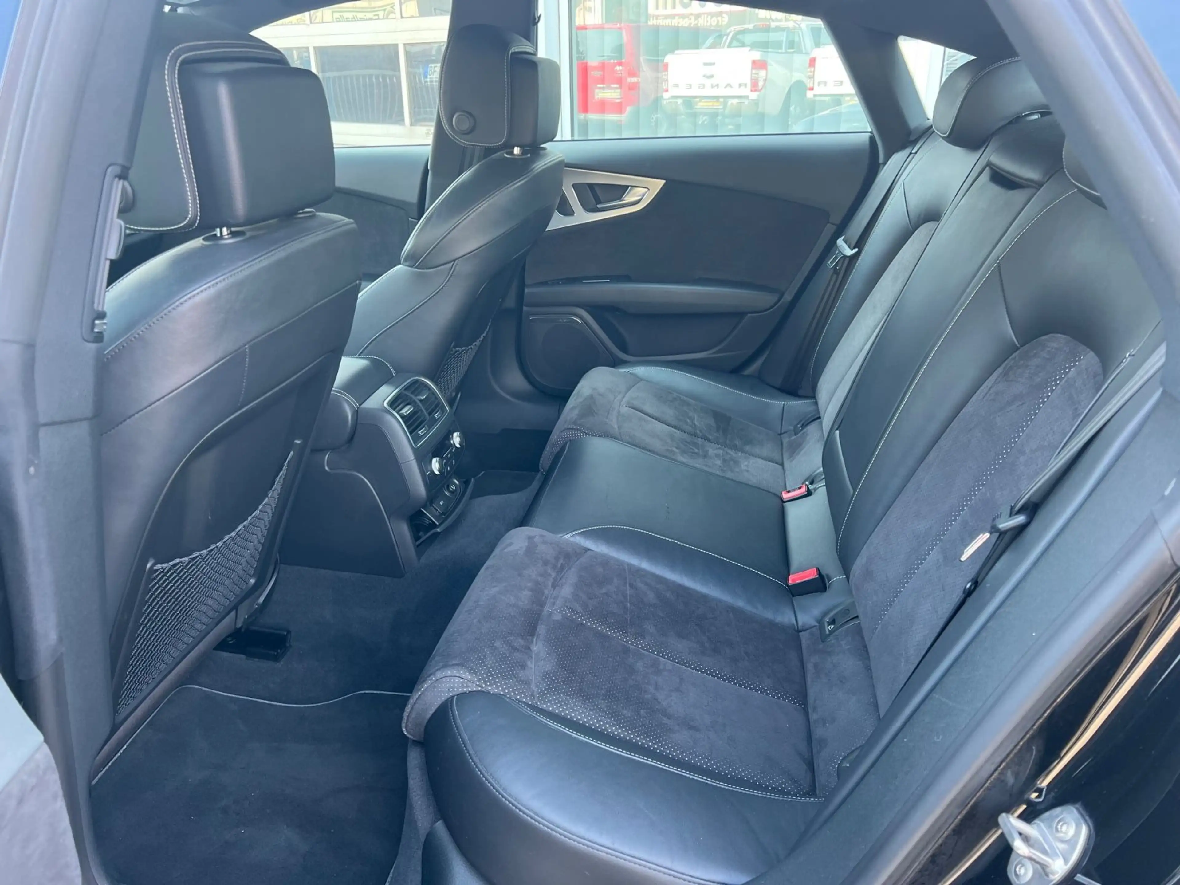 Audi A7 Sportback 3.0 TDI clean diesel quattro S line — photo 9