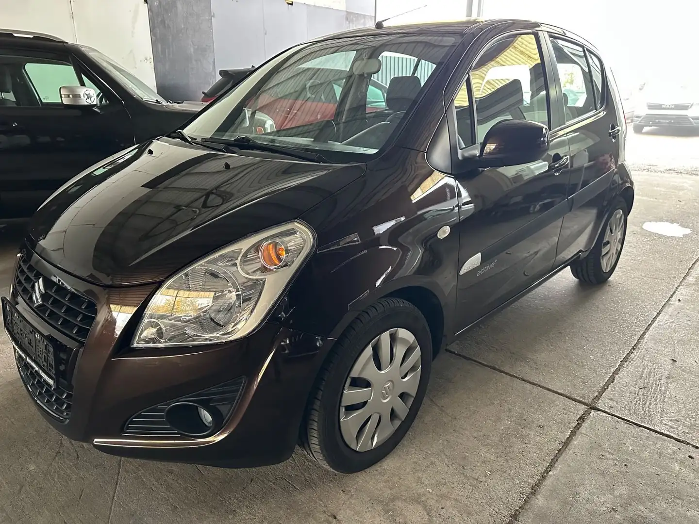 Suzuki Splash Club*Klima*Sitz.Heiz.Erste Hand*1A Zustan Braun - 1