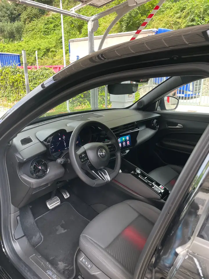 Alfa Romeo Junior 2025