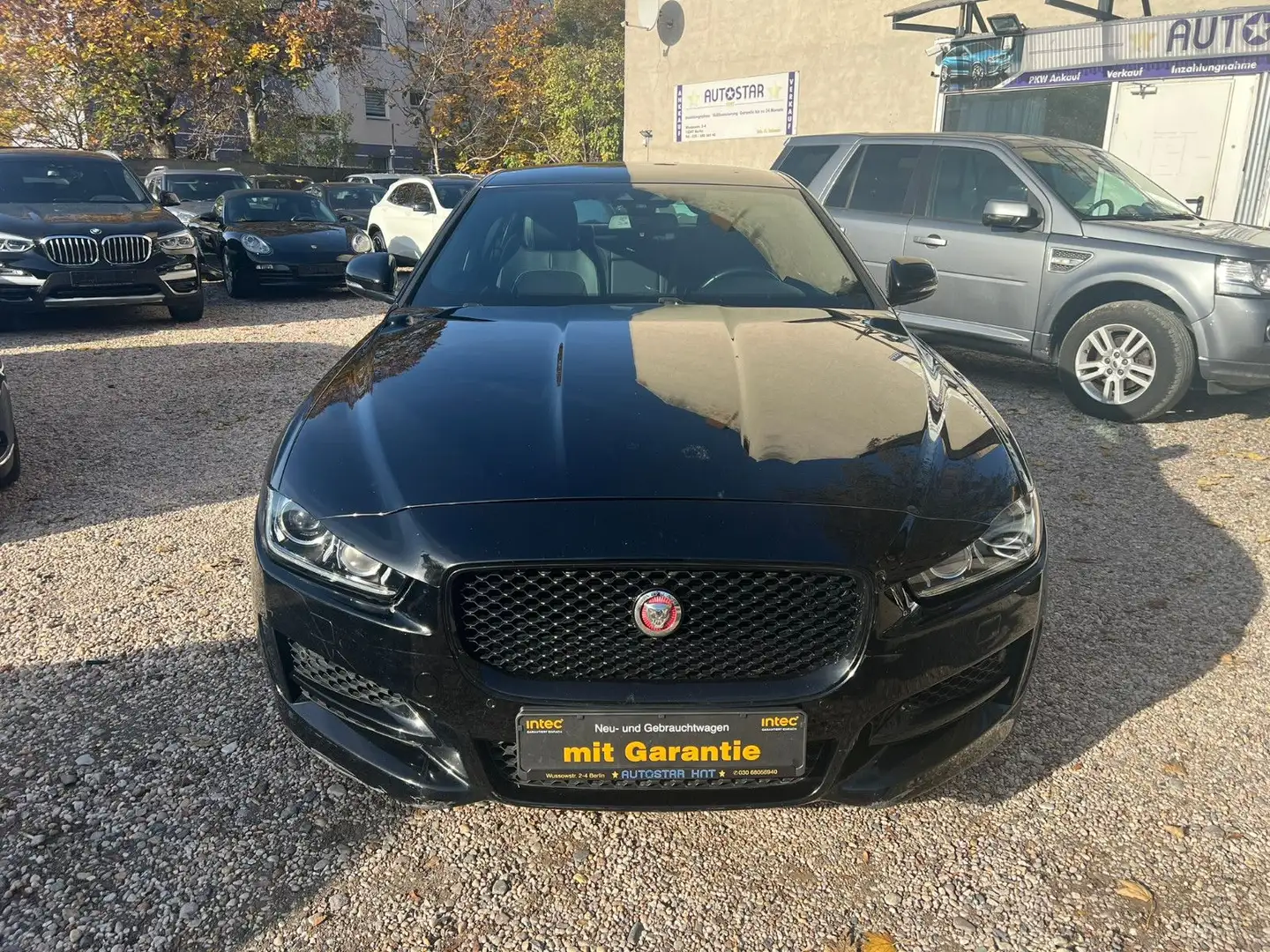 Jaguar XE 20d 180PS R-Sport Automatik*Motorschaden* Schwarz - 2