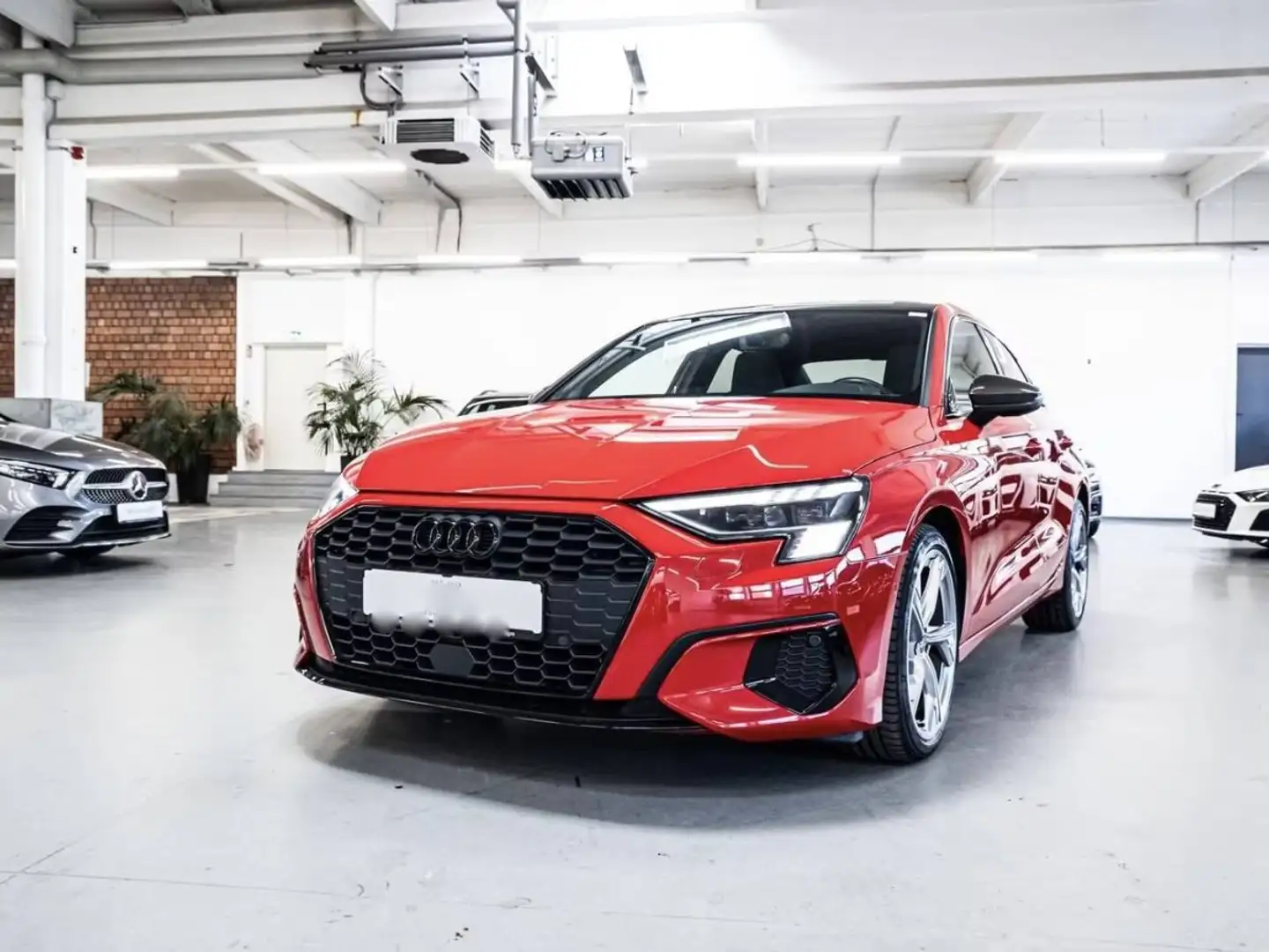 Audi A3 Berline III 30 TDI 116ch S line Plus Euro6d-T 109g Rood - 1