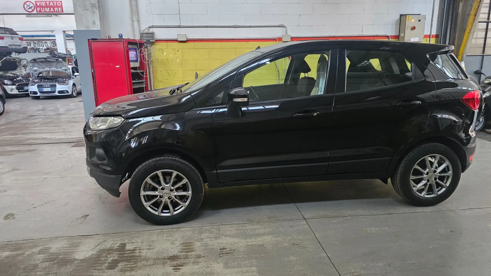 Ford EcoSport 1.0 EcoBoost 125 CV Titanium S Zwart - 1