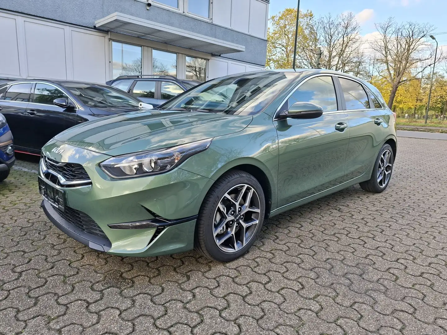 Kia Ceed / cee'd ceed 1.5 T-GDI GPF 140PS Spin+ EU NAVI|KAMERA|PDC| Verde - 1