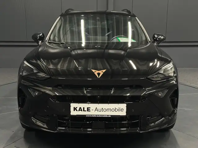 Cupra Formentor view 8