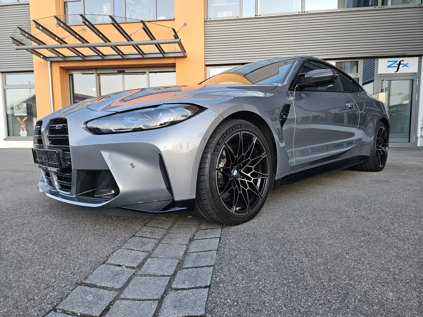 BMW M4 Competition Grau - 2