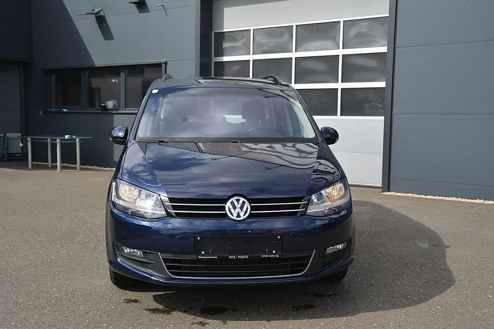 Volkswagen Sharan Business BMT SCR 2,0 TDI 7-SITZER TEMP PDC SH Blau - 2