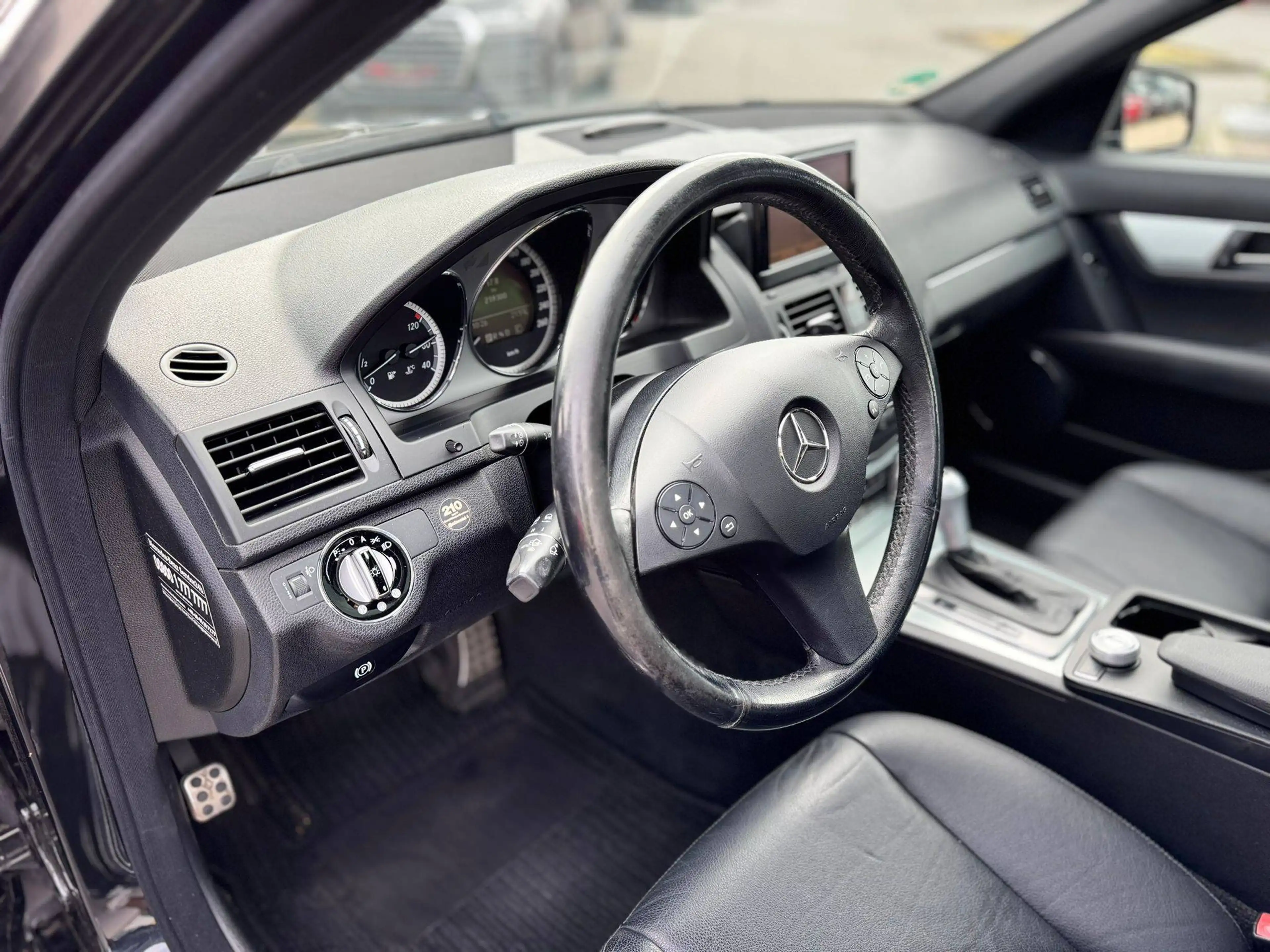 Mercedes-Benz C 350 AMG Line Sport Sitze — photo 10