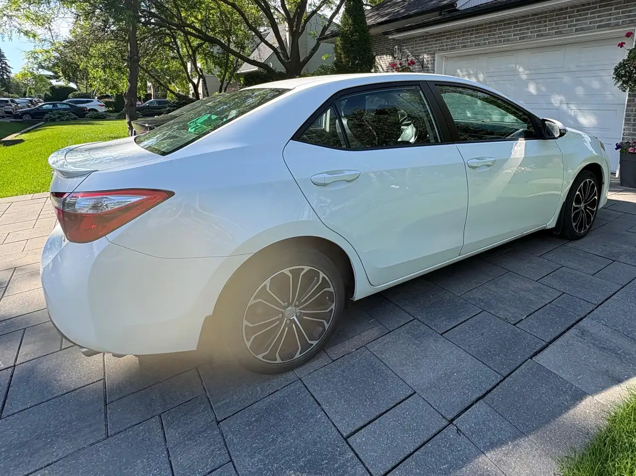 Toyota Corolla снимка Toyota Corolla
