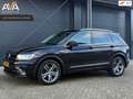 Volkswagen Tiguan 2.0 TSI 4Motion Highline Business R--Line DSG, Weg Zwart - thumbnail 1