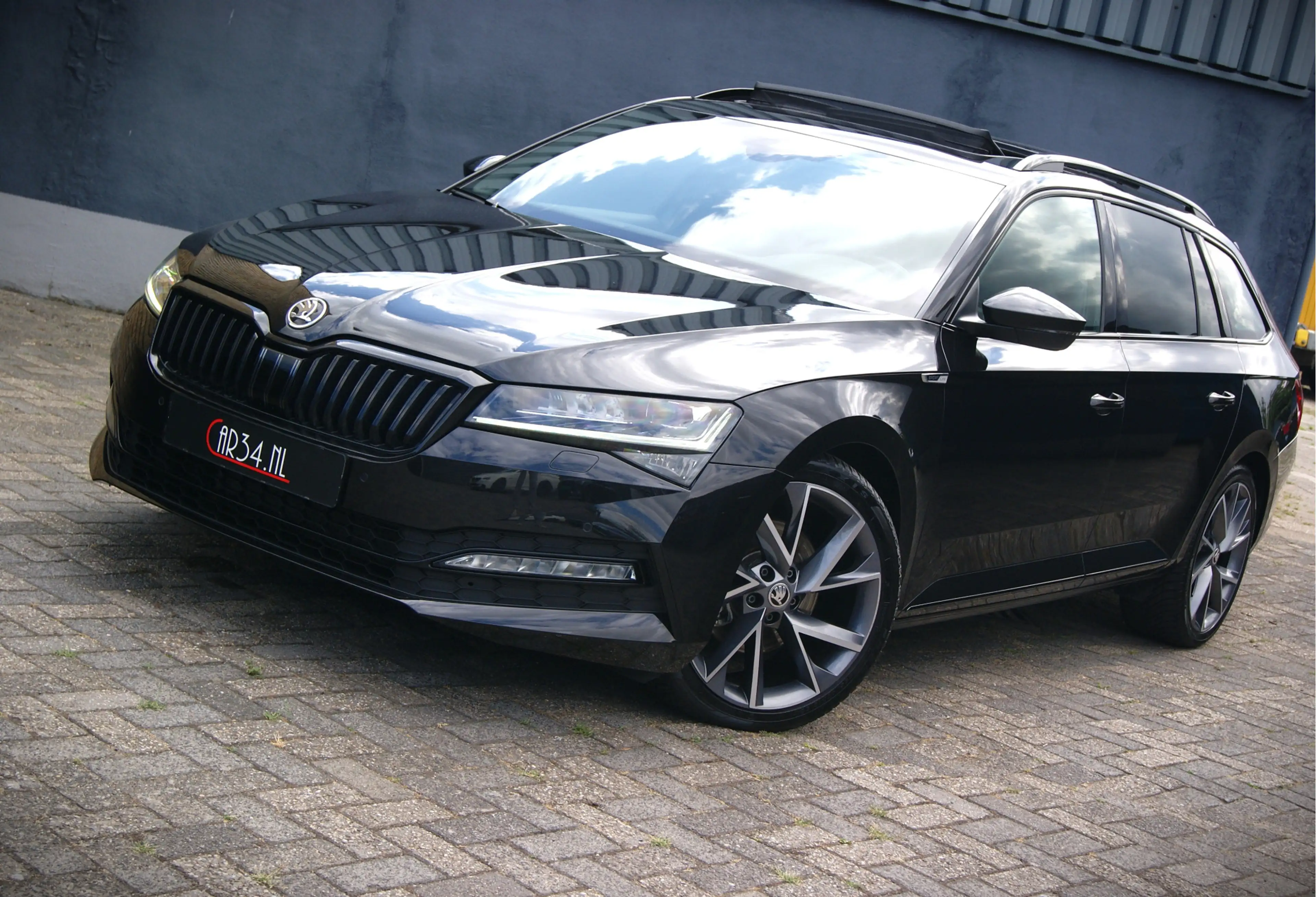 Skoda Superb 2.0TFSI 190PK Sportline DSG Panoramdak/Canton/ACC/ — photo 3