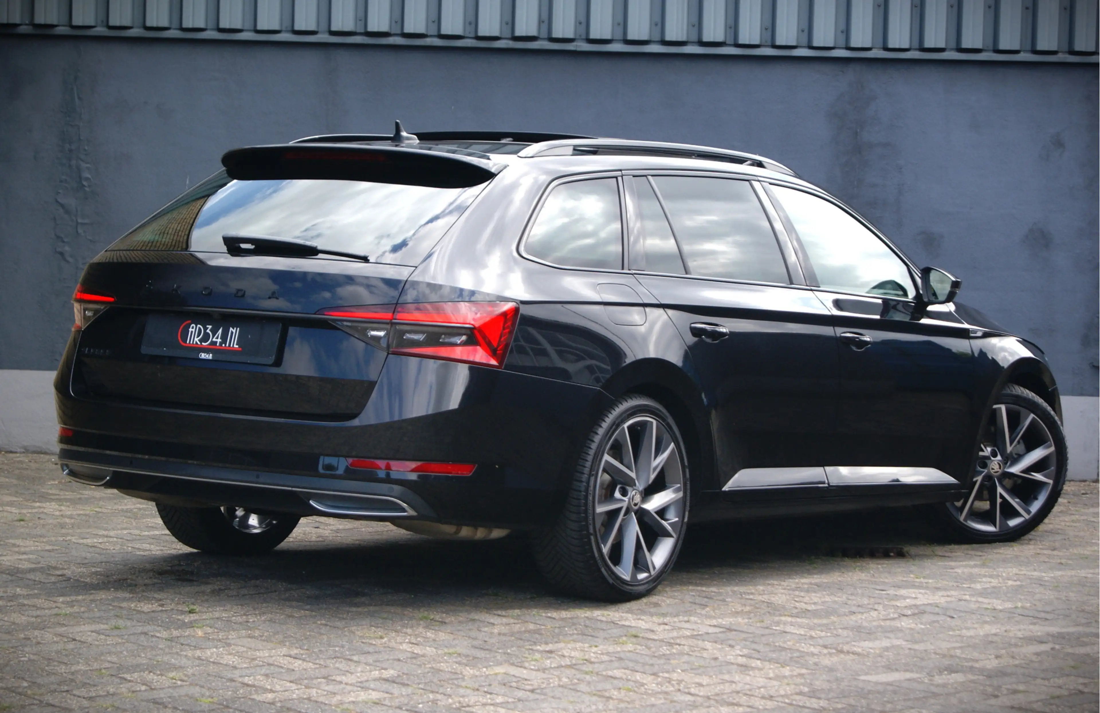 Skoda Superb 2.0TFSI 190PK Sportline DSG Panoramdak/Canton/ACC/ — photo 2