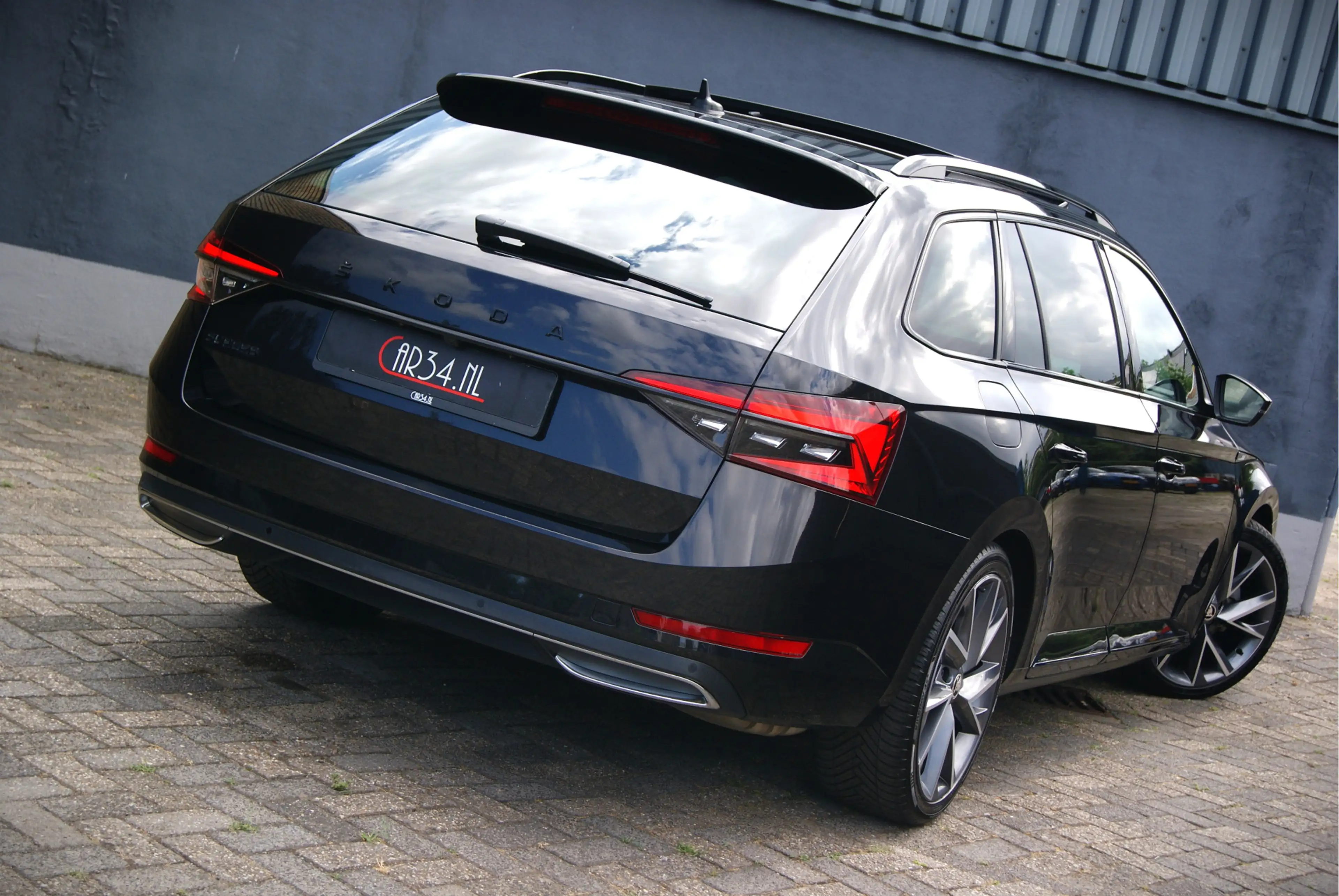 Skoda Superb 2.0TFSI 190PK Sportline DSG Panoramdak/Canton/ACC/ — photo 4